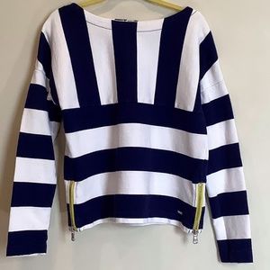 Tommy Hilfiger girl’s striped sweatshirt